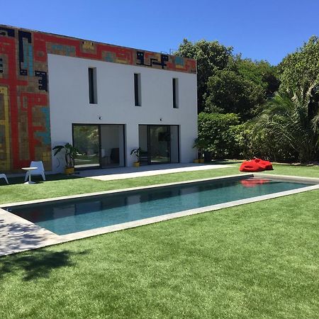 Le Cube Hotel Design A Hyeres Plage Avec Piscine Et Cuisine Exterior photo