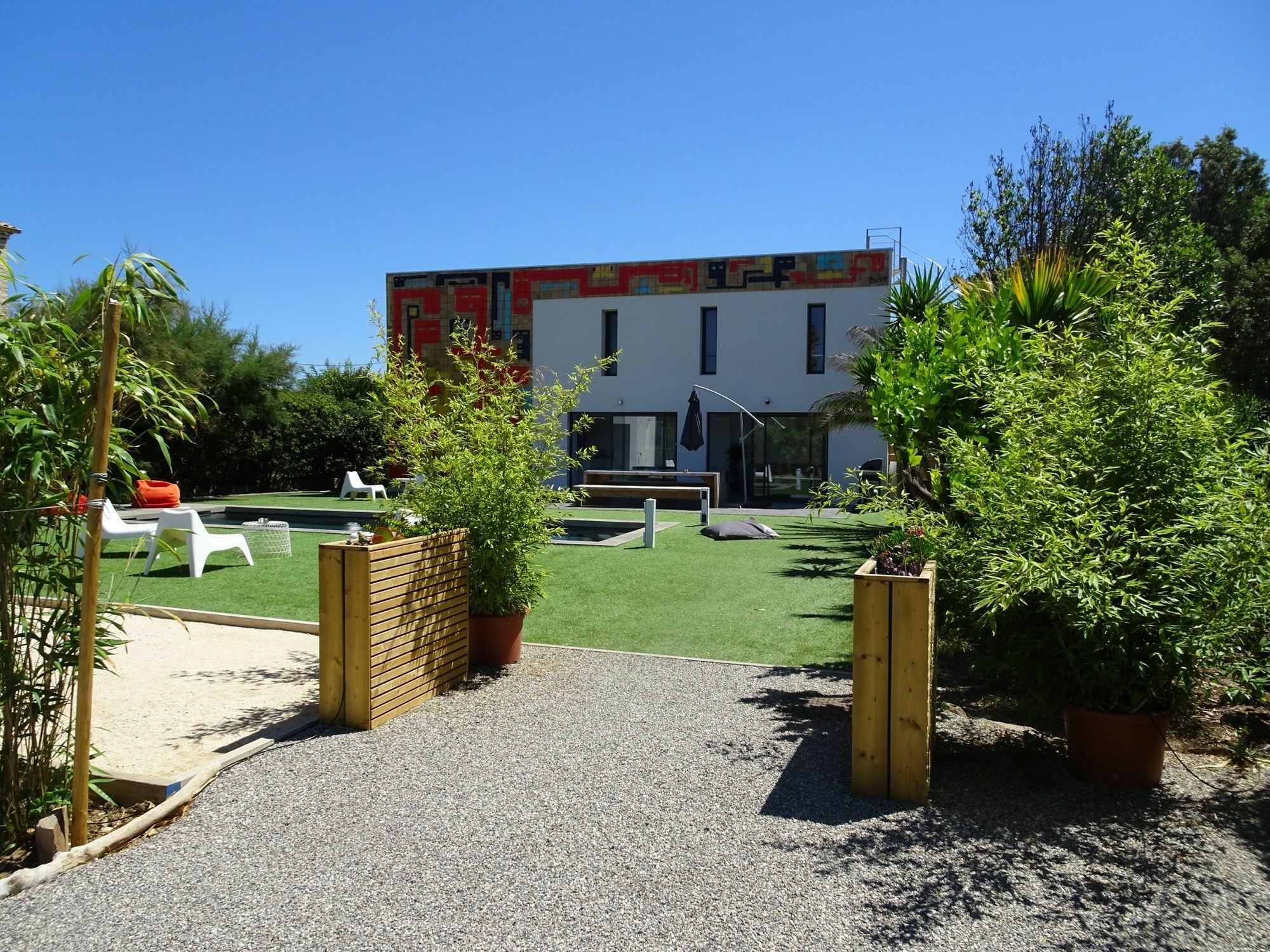 Le Cube Hotel Design A Hyeres Plage Avec Piscine Et Cuisine Exterior photo